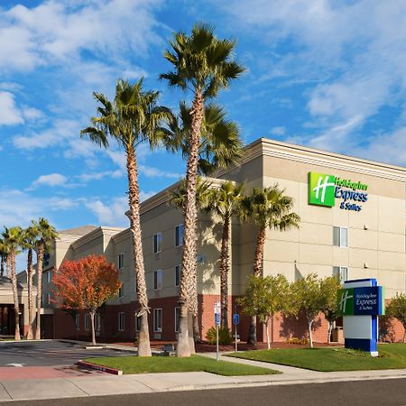 Holiday Inn Express Hotel & Suites Vacaville By Ihg Zewnętrze zdjęcie