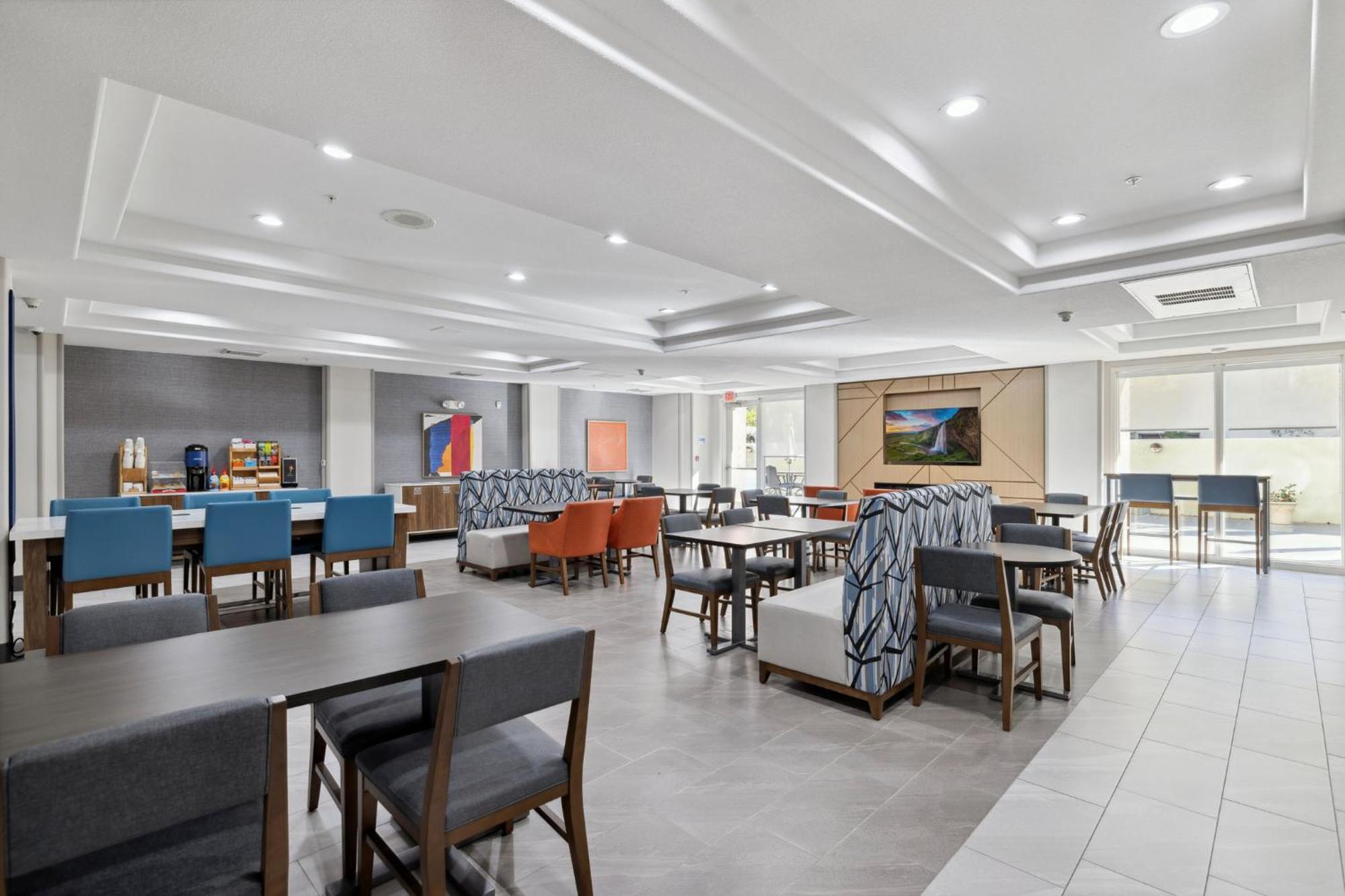 Holiday Inn Express Hotel & Suites Vacaville By Ihg Zewnętrze zdjęcie